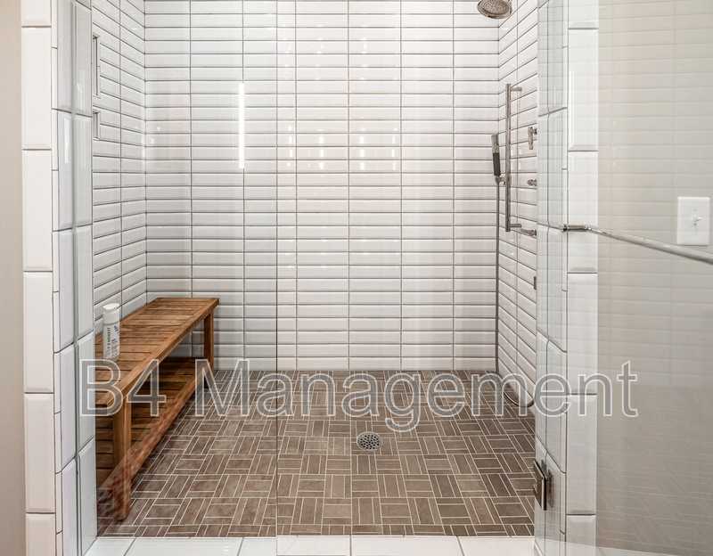 103 Alester Sq - Photo 6 of 38