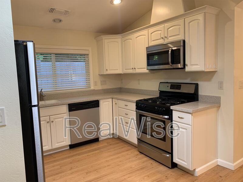 263 6th St - Photo 5 of 19