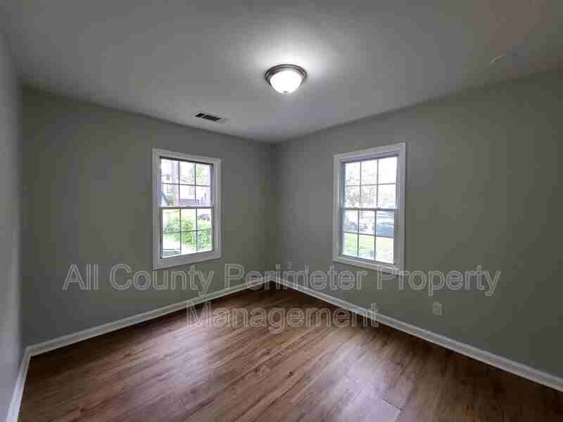 278 Moreland Way - Photo 5 of 17