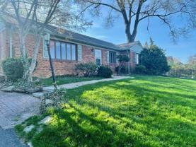 2911 Linden Ln - Photo 1 of 1