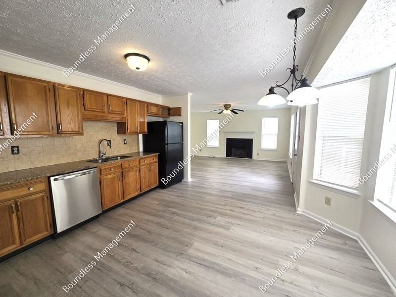 7064 Grinder Ct - Photo 4 of 19