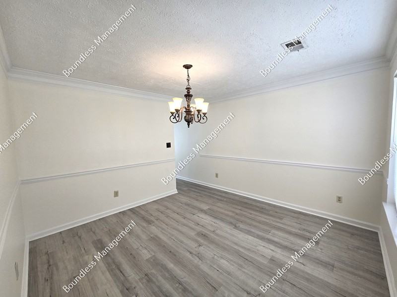 7064 Grinder Ct - Photo 6 of 19