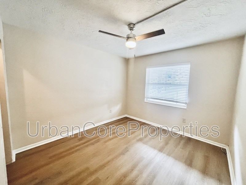 115 7th Ave N #1 - Photo 5 of 10