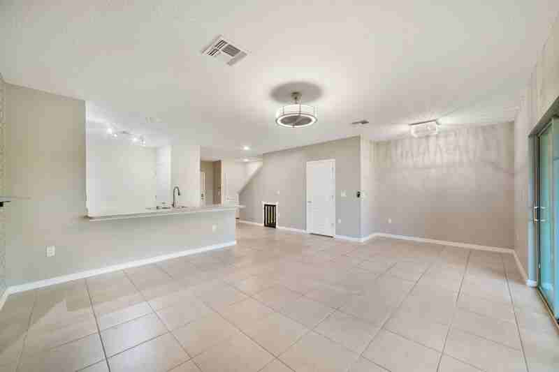 347 Arbor Lakes Dr - Photo 3 of 12