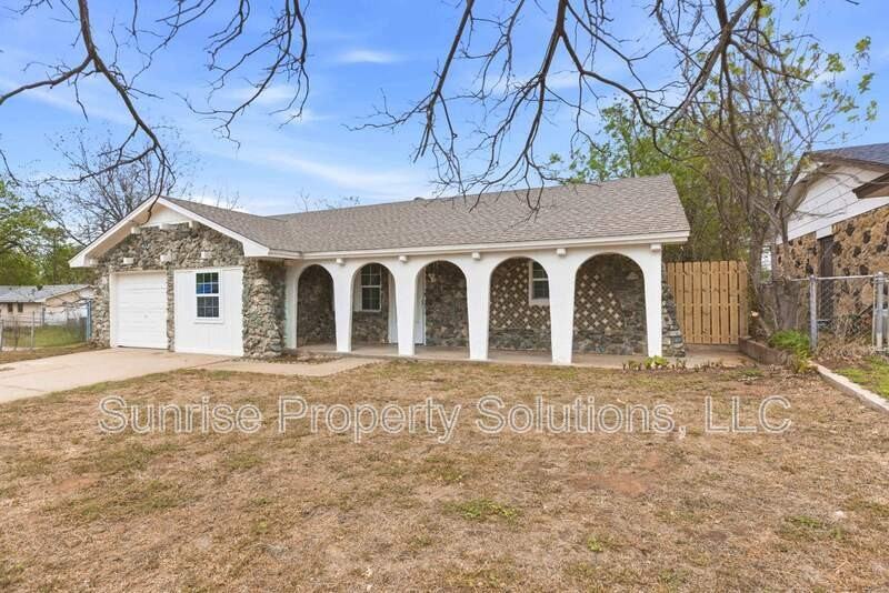 9301 Ne Sherwell Dr - Photo 2 of 22