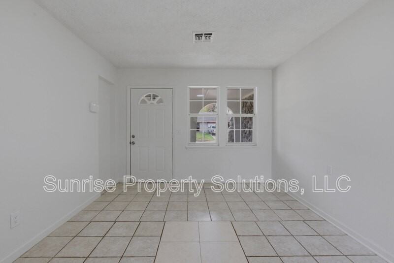 9301 Ne Sherwell Dr - Photo 3 of 22