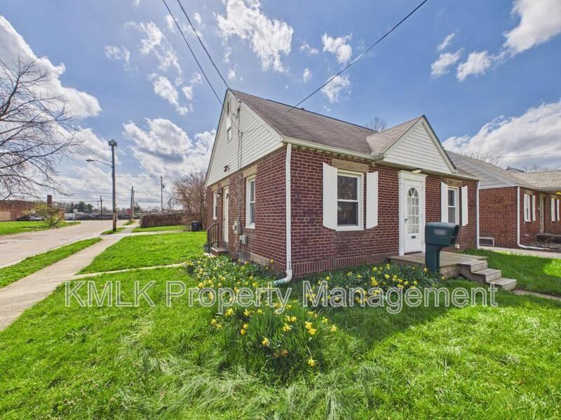 1078 Lindsay Ave - Photo 2 of 30