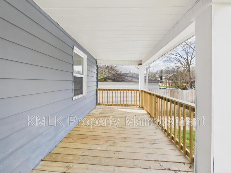 575 Fernwood Dr - Photo 3 of 40