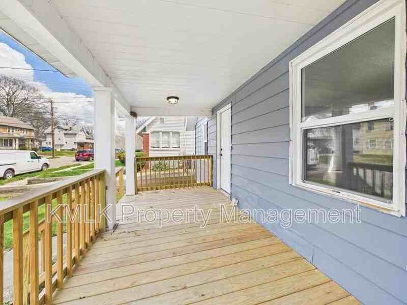 575 Fernwood Dr - Photo 4 of 40