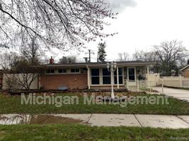 featured image of 32028 Maine St