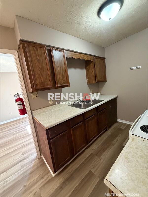 276 Greenfield Dr #F - Photo 7 of 20