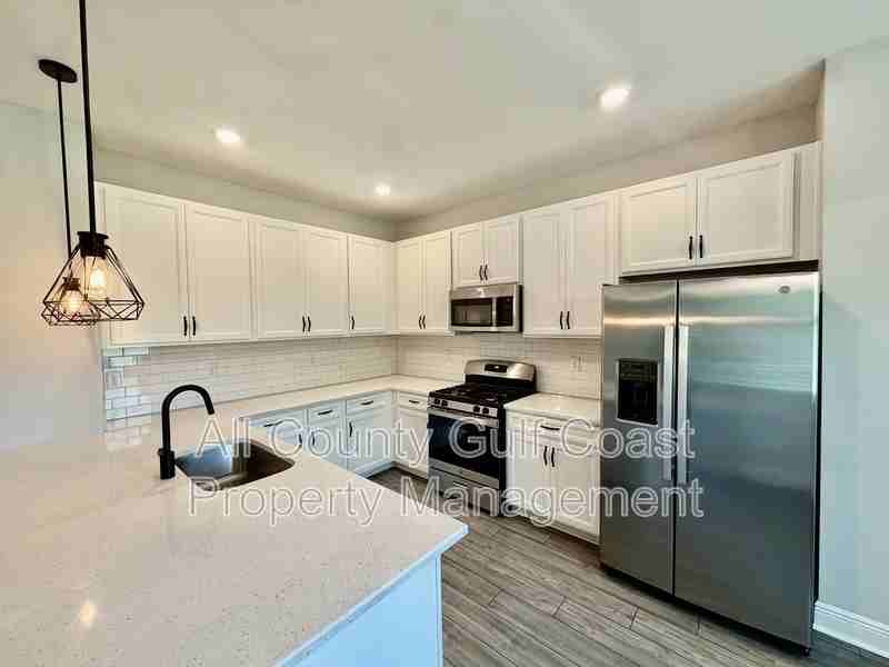 8132 Tea Olive Ter - Photo 3 of 14