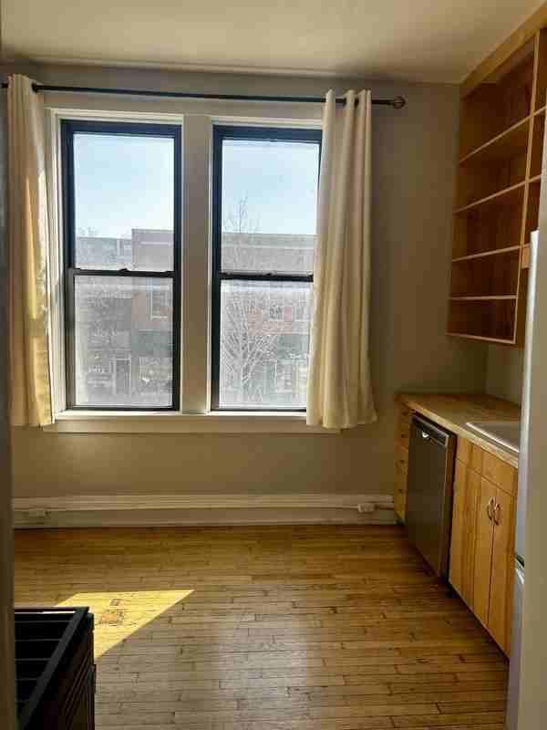 845 Massachusetts St - Photo 2 of 16