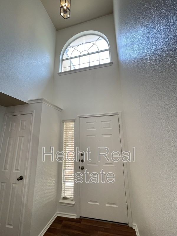 2510 Wilma Rudolph Rd - Photo 4 of 31