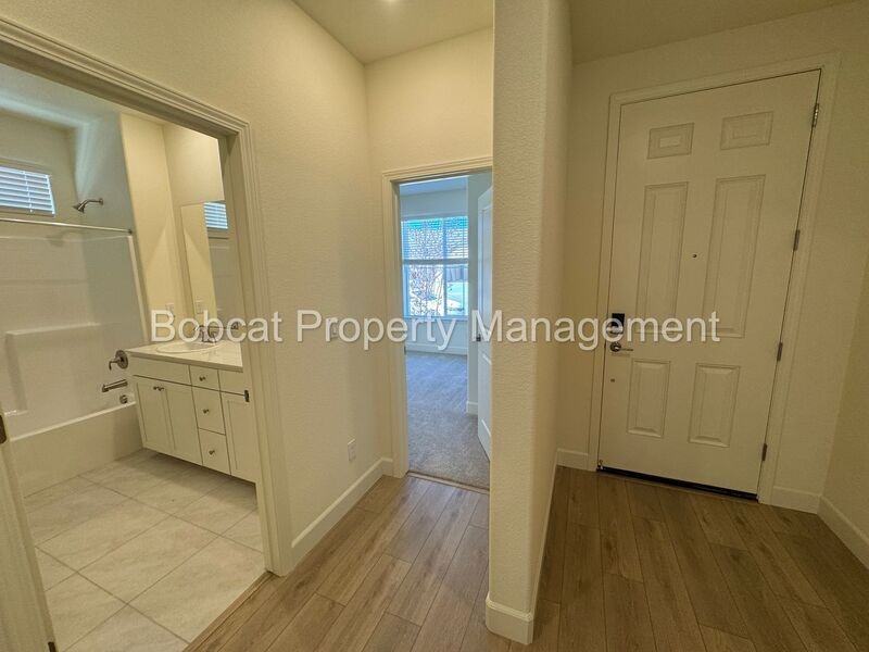 837 Bravestone Ave - Photo 2 of 32