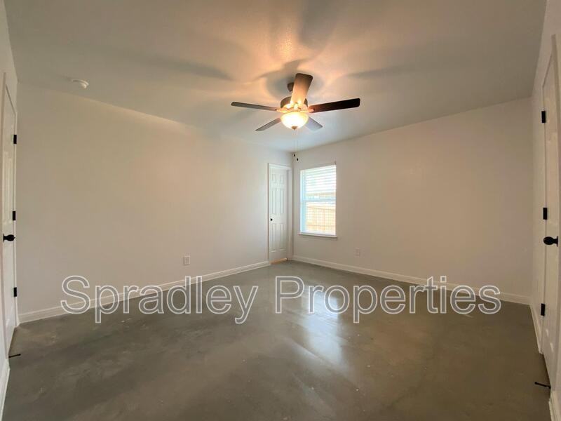 9118 Winding Ct Unit B - Photo 6 of 11