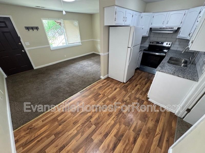 1626 Speaker Rd - Photo 3 of 9