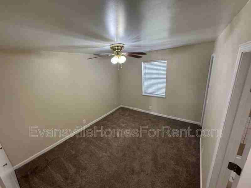 1626 Speaker Rd - Photo 6 of 9