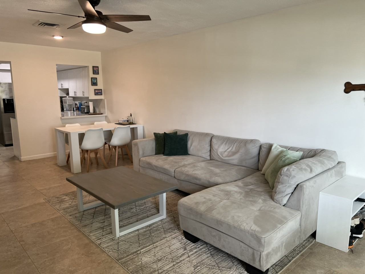 207 Castlewood Dr - Photo 7 of 15