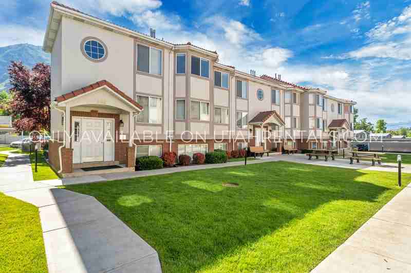 528 Ne #216-1 - Photo 3 of 15
