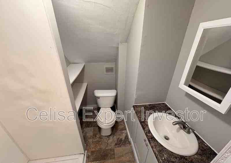 4819 S Anthony Blvd - Photo 5 of 10