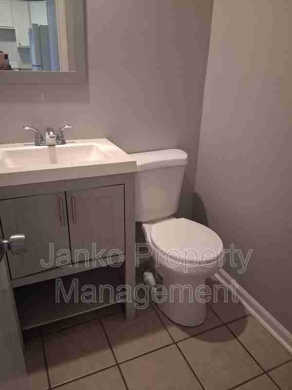 3351 Commercial Ave #23 - Photo 6 of 6