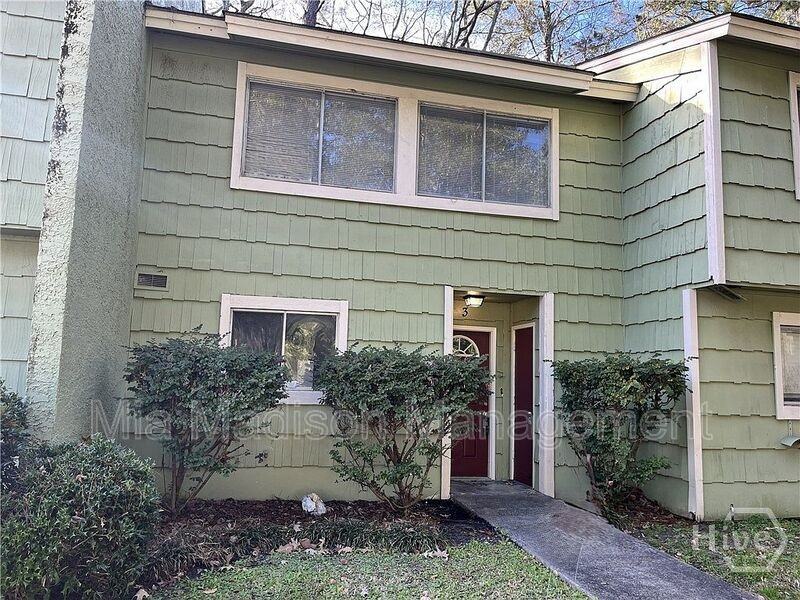 527 Tibet Ave #3 - Photo 2 of 25