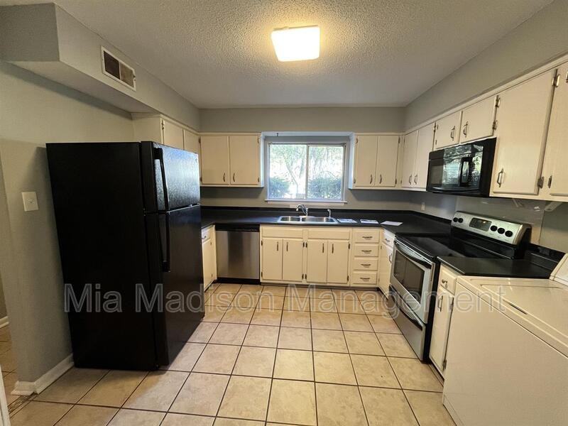 527 Tibet Ave #3 - Photo 7 of 25