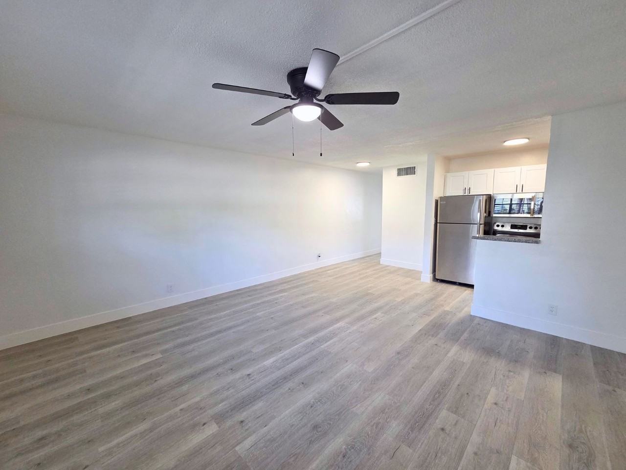 1300 Northeast 3rd Street - Photo 5 of 50