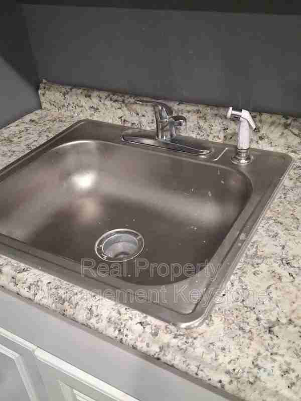 1834 Flagler St #1 - Photo 3 of 11