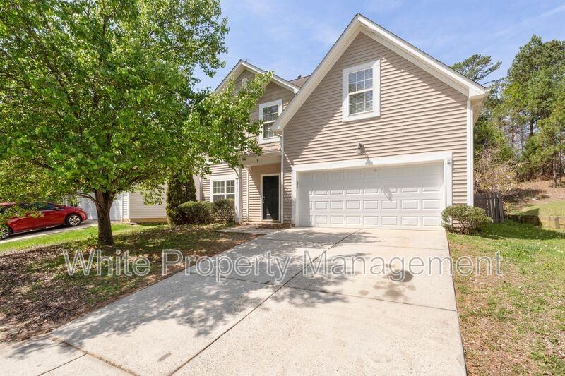 12427 Oakton Hunt Dr - Photo 2 of 35