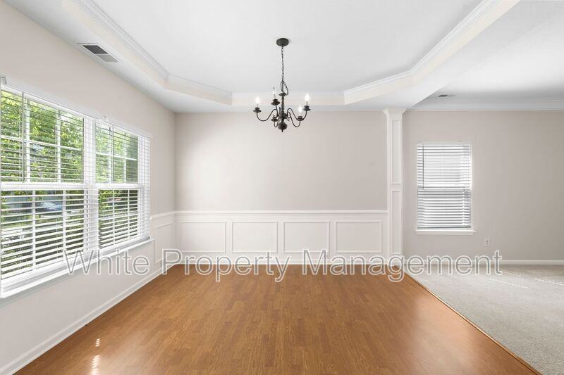 12427 Oakton Hunt Dr - Photo 4 of 35