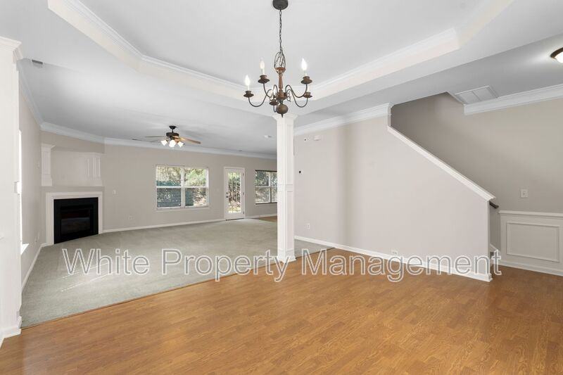 12427 Oakton Hunt Dr - Photo 5 of 35