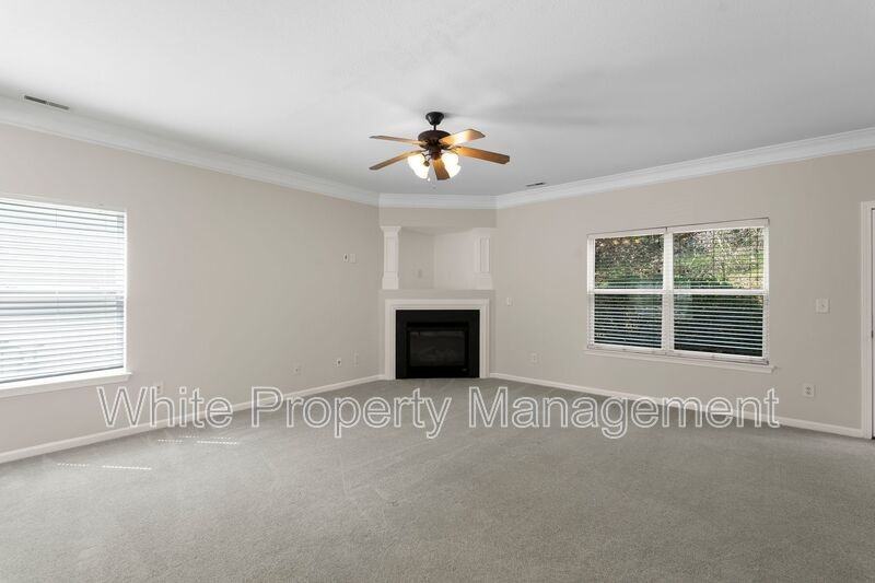 12427 Oakton Hunt Dr - Photo 6 of 35