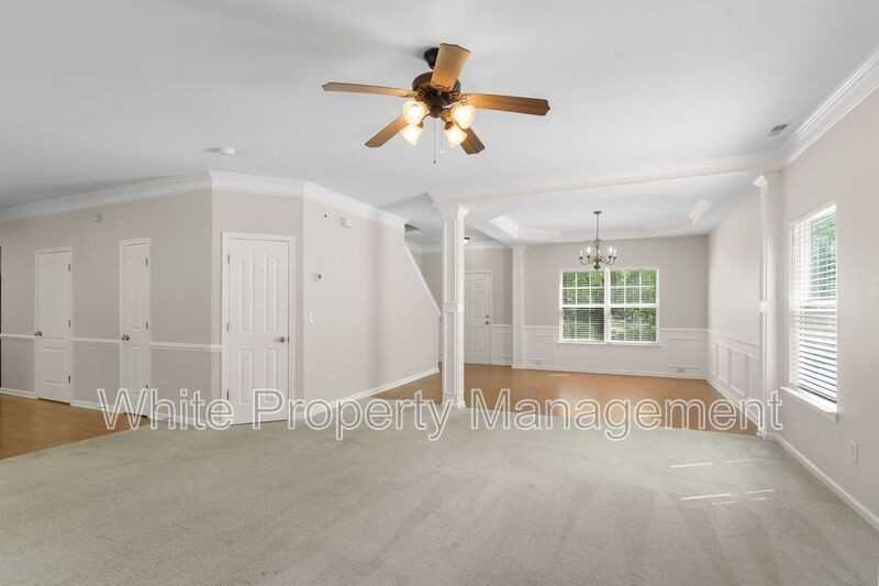 12427 Oakton Hunt Dr - Photo 7 of 35