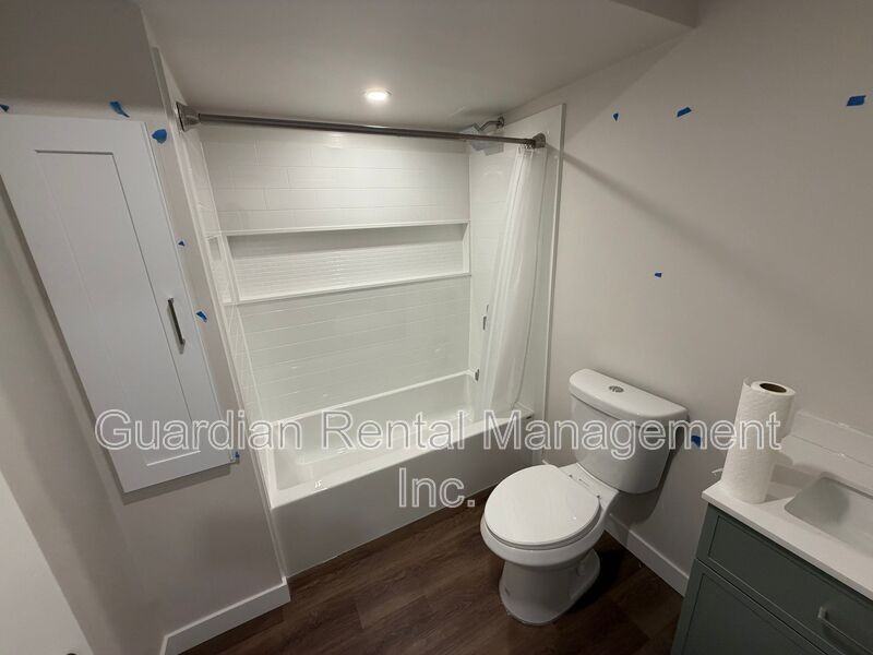 182 Seneca Cres - Photo 5 of 6