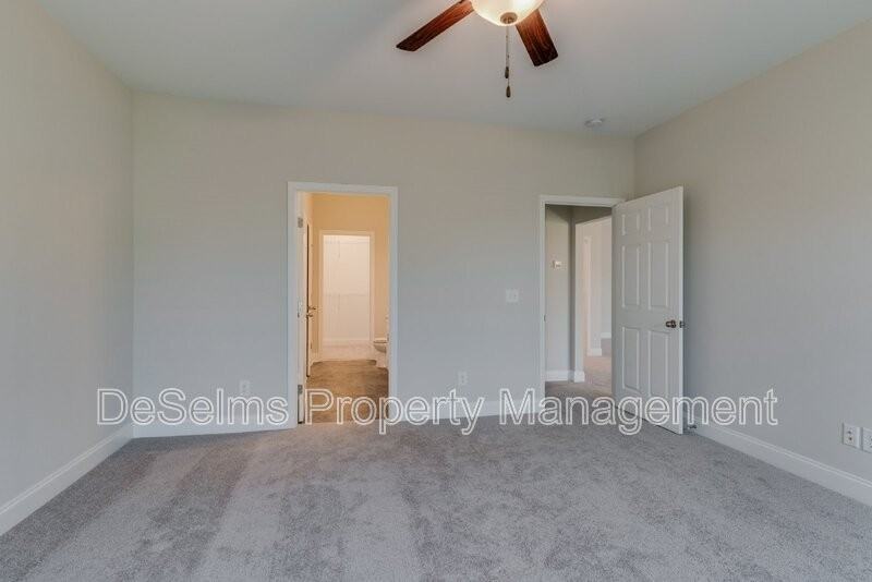 139 Crabourne Dr - Photo 7 of 28