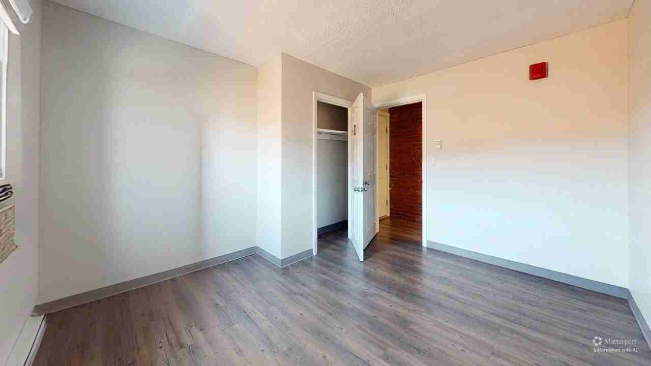 298-300 Meridian Street - Photo 2 of 48