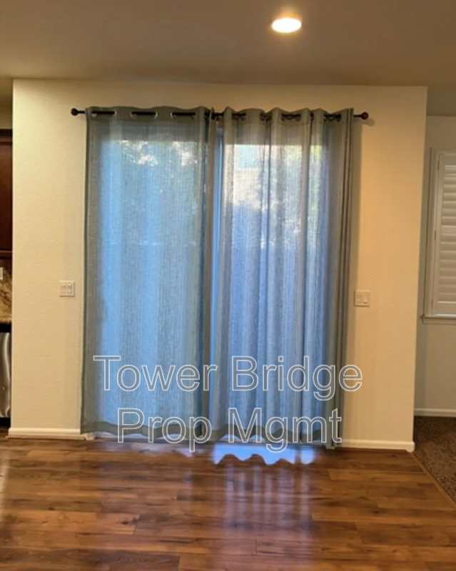 3057 Village Park Dr - Photo 3 of 34