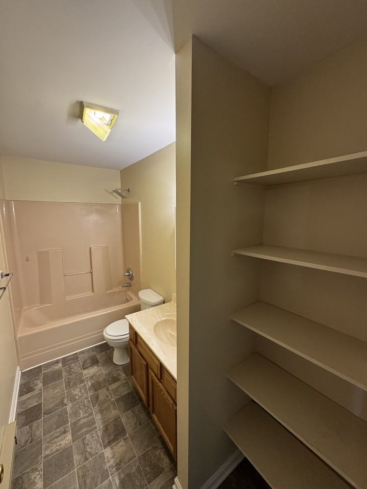 704 Thomas Lane - A - Photo 7 of 11