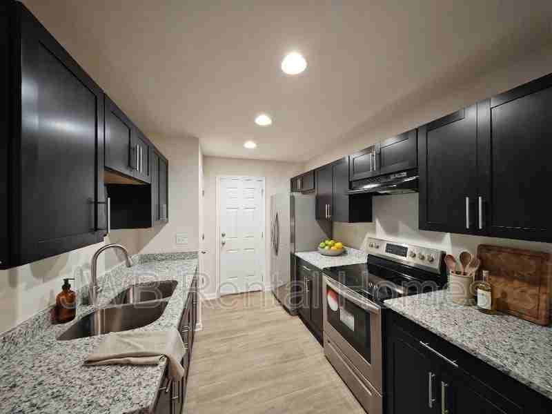 5338 Chenango Blvd - Photo 4 of 15