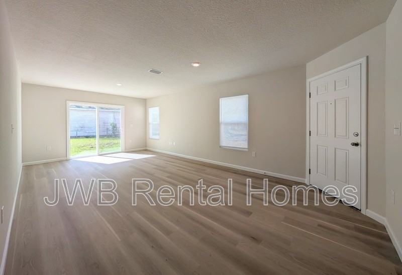 1750 Rutledge Ave - Photo 6 of 17