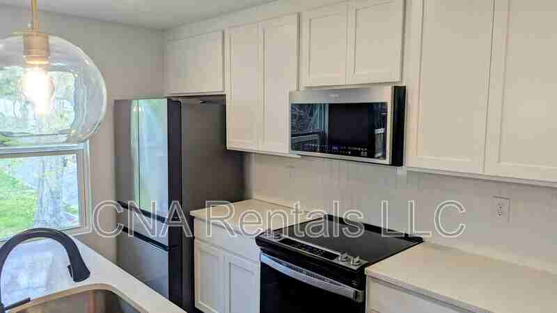 2367 Summit Ave Nw - Photo 6 of 27