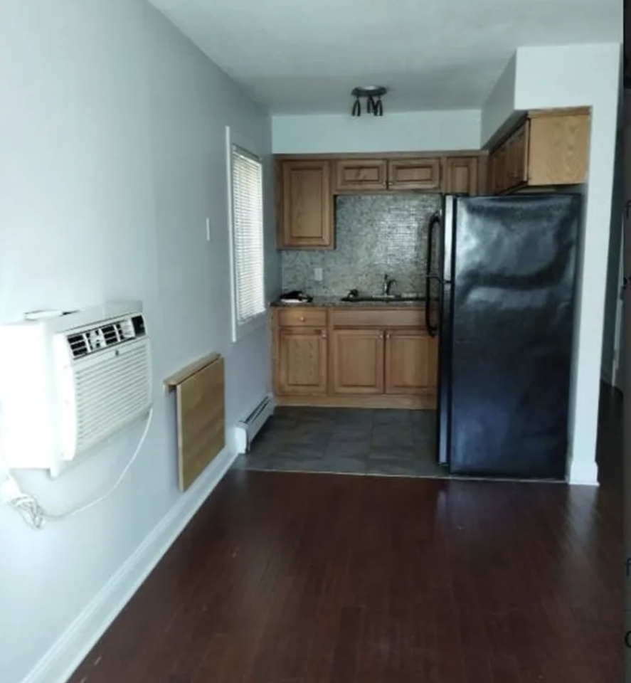 729 East 16th Street - Photo 3 of 40