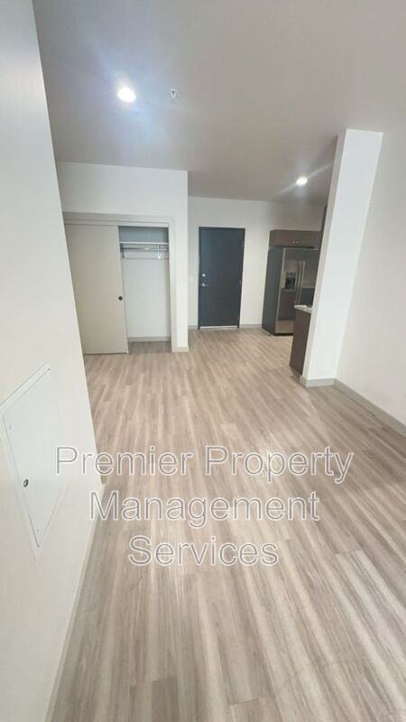 1127 Alderson Ave #211 - Photo 3 of 11