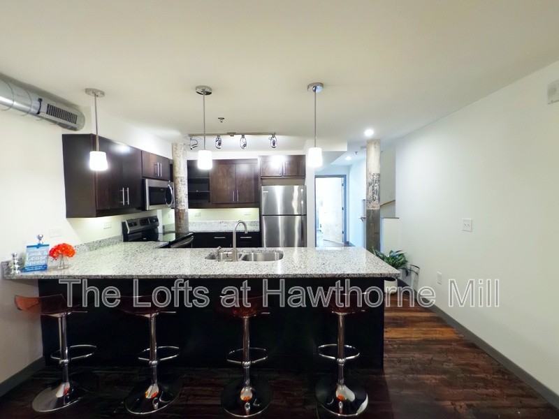 1101 Hawthorne Ln #268 - Photo 2 of 11