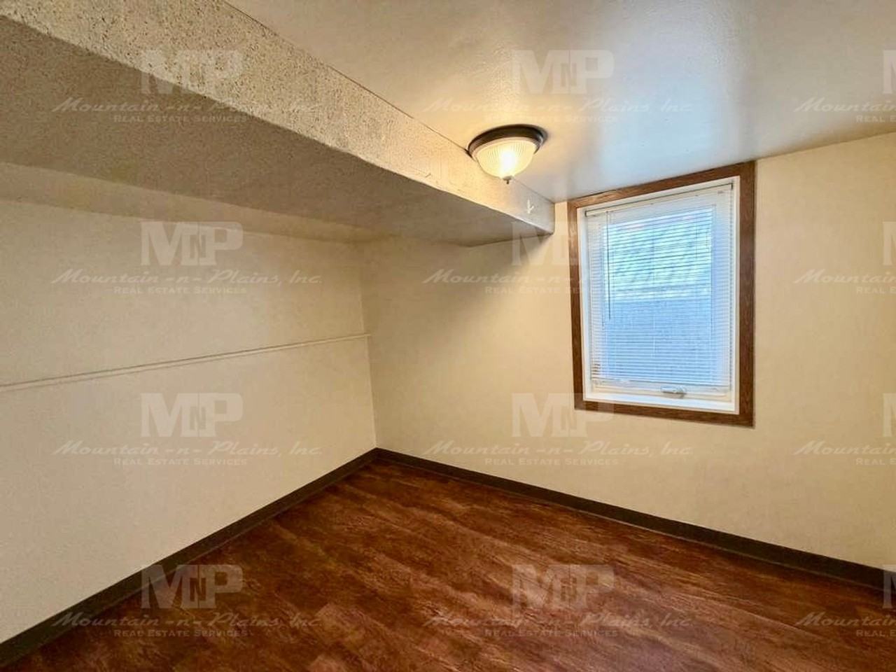 712 712 1/2 W. Myrtle Street - 712.5 W. Mrytle St-M712.5 - Photo 6 of 9