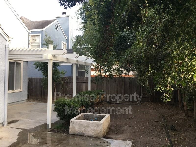 1744 Calle Platico - Photo 4 of 28