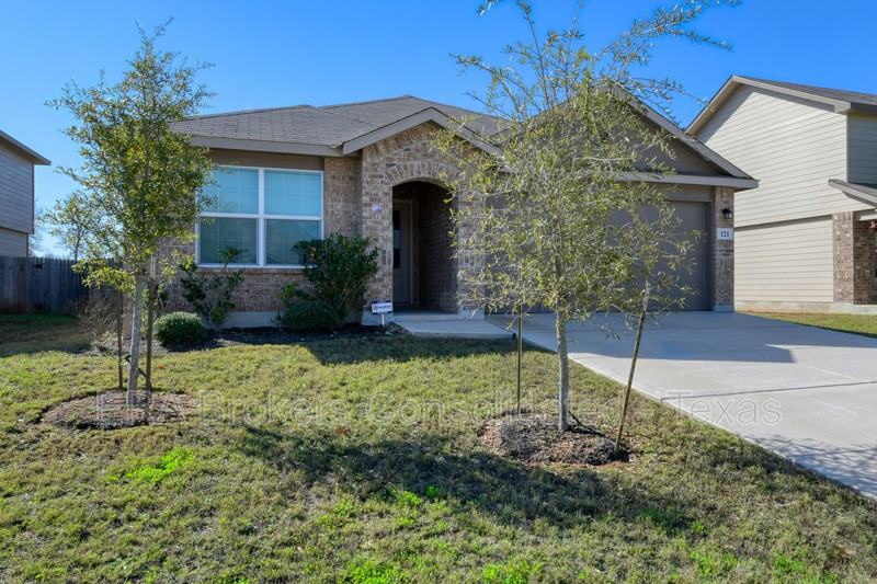 121 Little Wichita - Photo 2 of 25