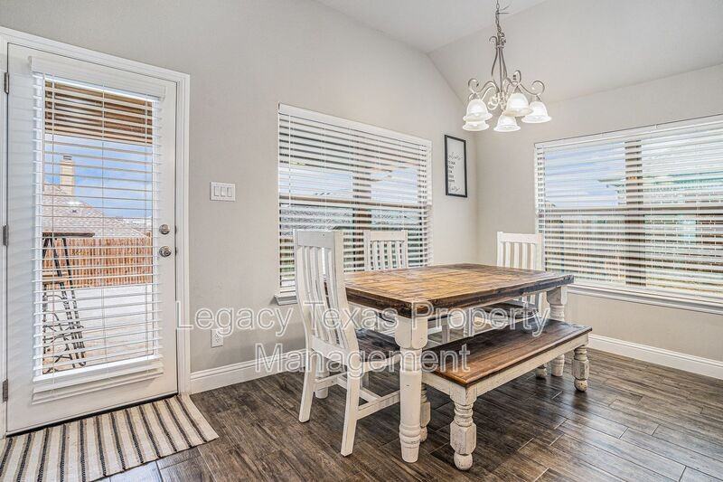 226 Harp Ave - Photo 6 of 17